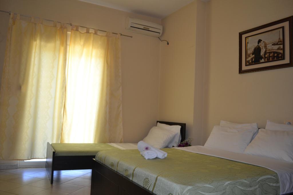 Hotel 4 Stinet Влёра Экстерьер фото