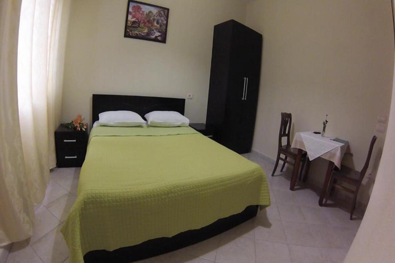 Hotel 4 Stinet Влёра Экстерьер фото