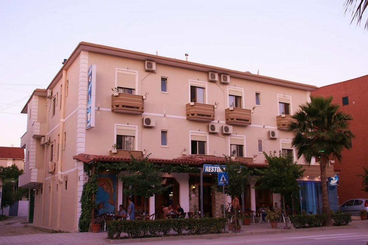 Hotel 4 Stinet Влёра Экстерьер фото