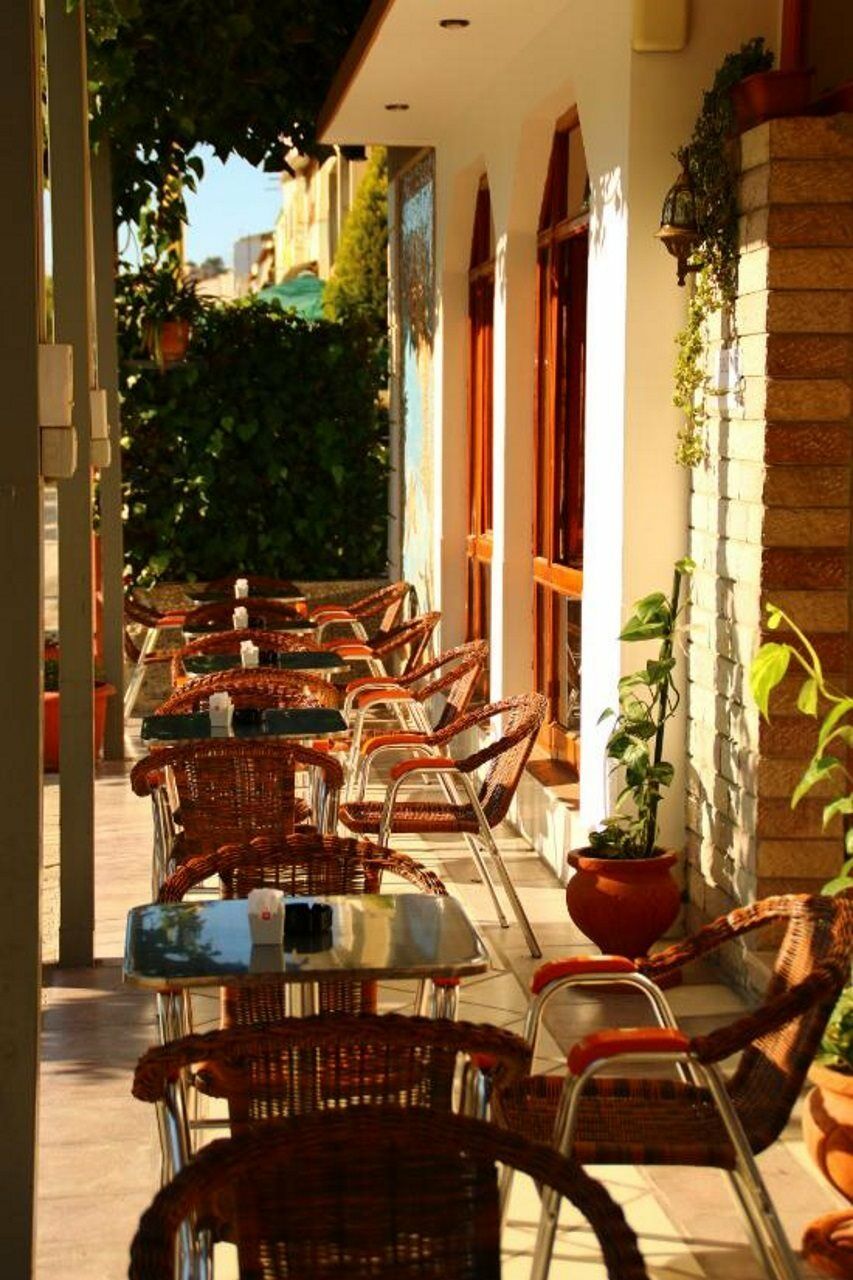 Hotel 4 Stinet Влёра Экстерьер фото