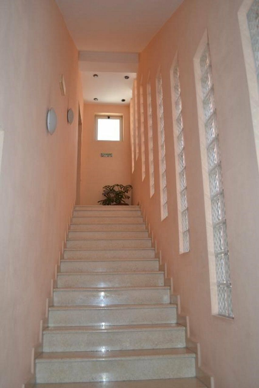 Hotel 4 Stinet Влёра Экстерьер фото