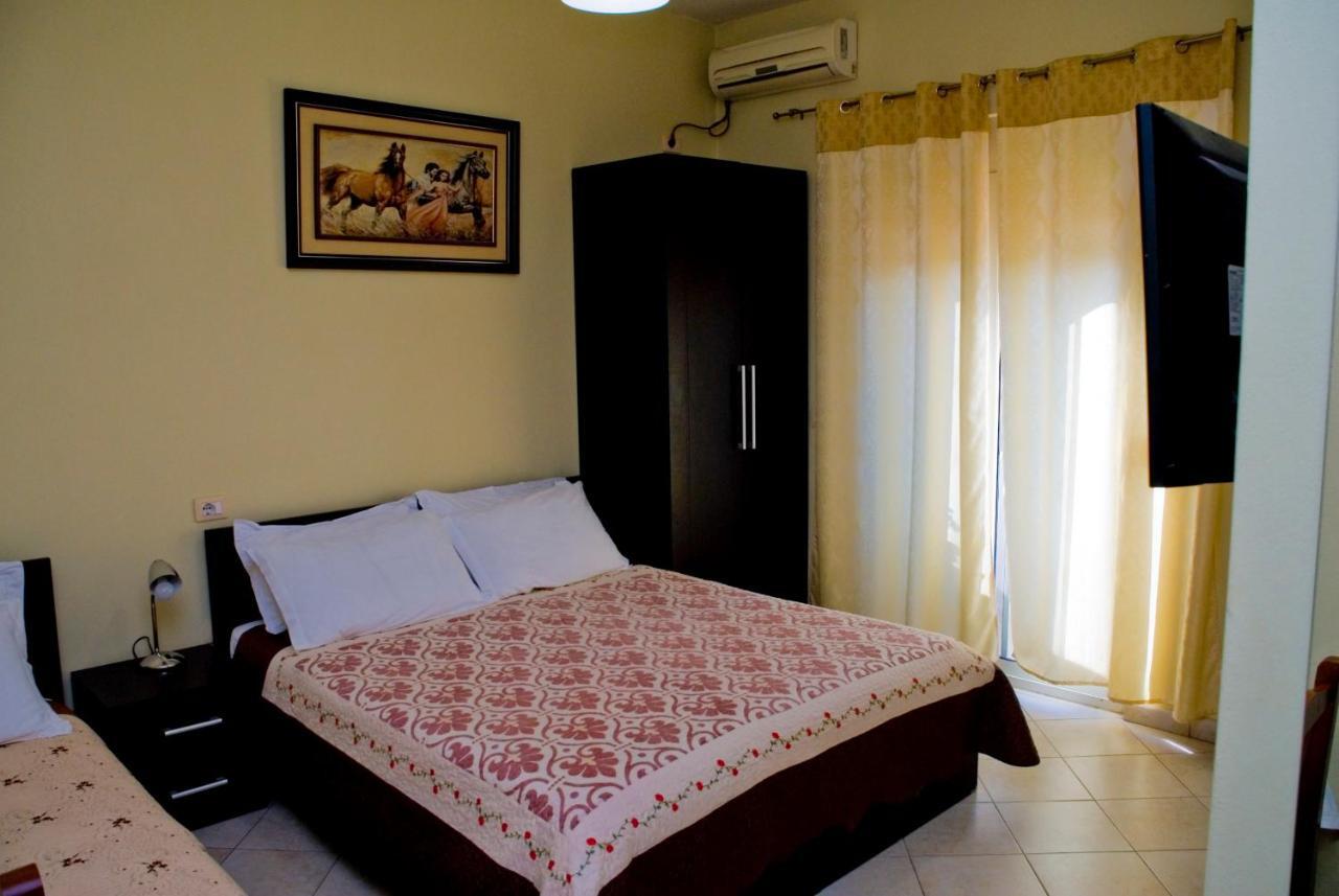 Hotel 4 Stinet Влёра Экстерьер фото