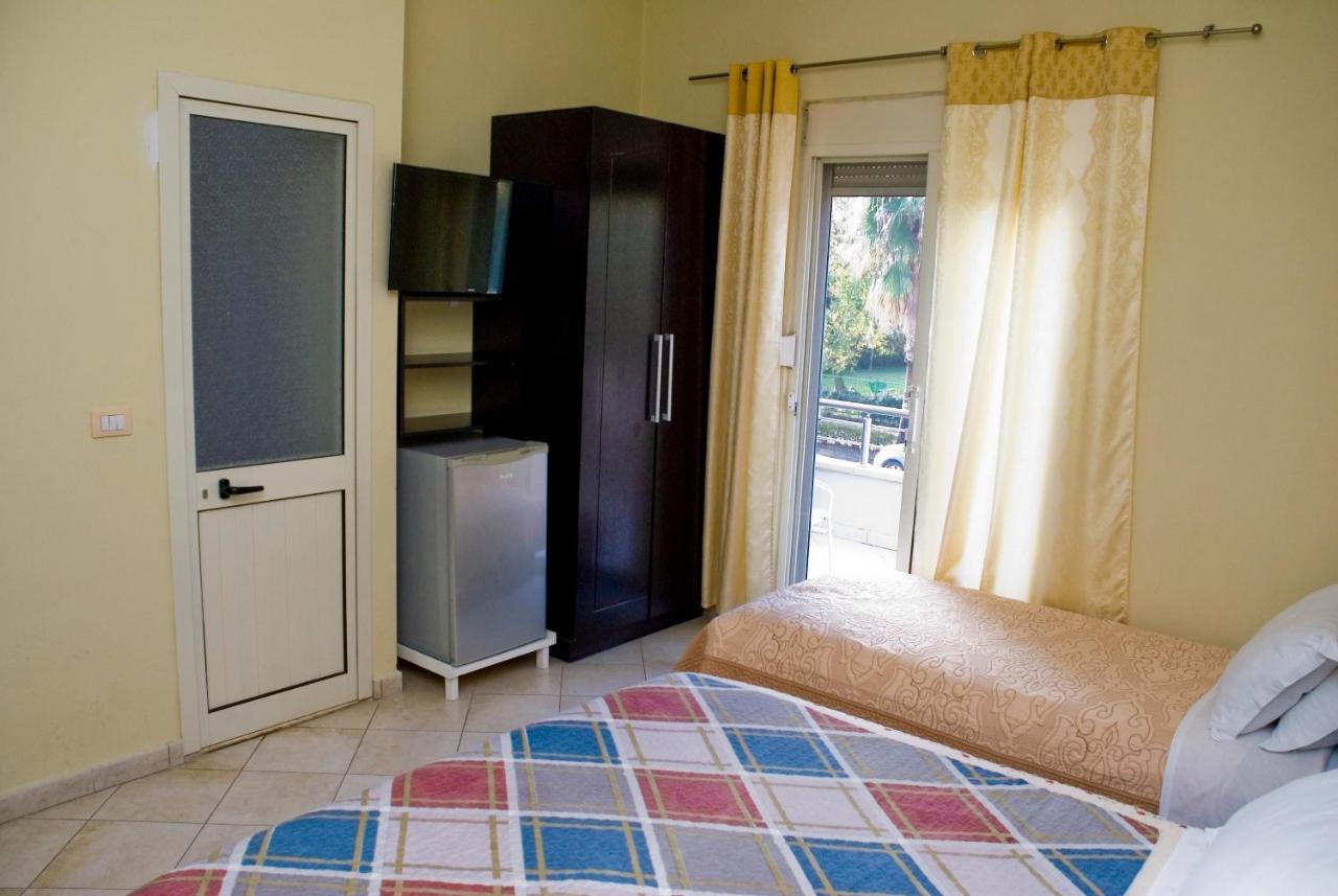 Hotel 4 Stinet Влёра Экстерьер фото