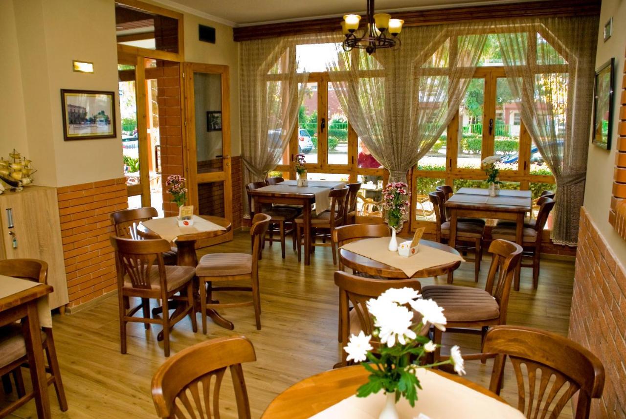 Hotel 4 Stinet Влёра Экстерьер фото